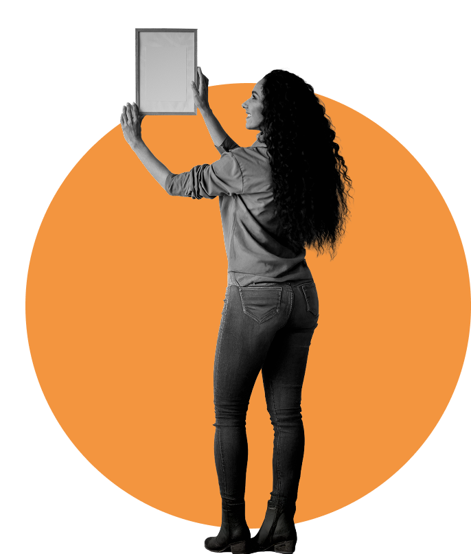 femme cadre crop round